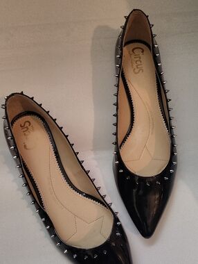 Circus by Sam Edelman Black Pointed-Toe Studded Flats